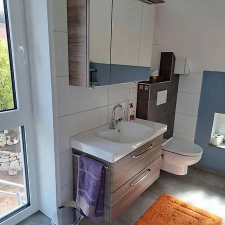 Moderne Neue Dachgeschosswohnung Juliane * Goldkronach