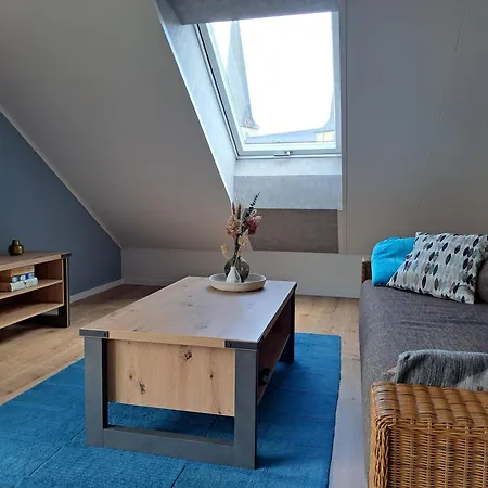 Moderne Neue Dachgeschosswohnung Juliane Apartment Goldkronach